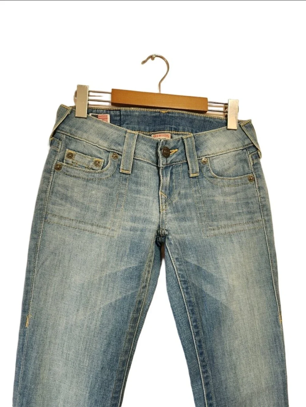 True Religion Y2K Caroline Lady Godiva Patch Low Rise Flare Jeans 26 Premium! - Picture 5 of 11